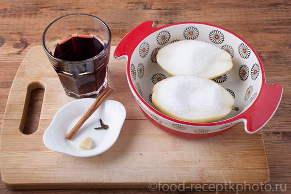 Ингредиенты для десерта из запечённых груш в красном вине