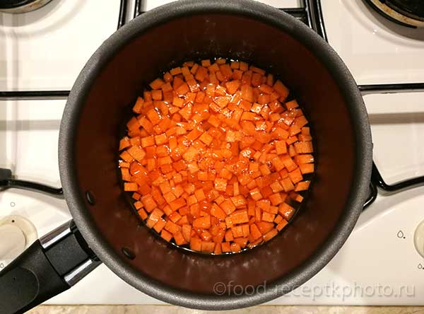 Морковь в сотейнике  